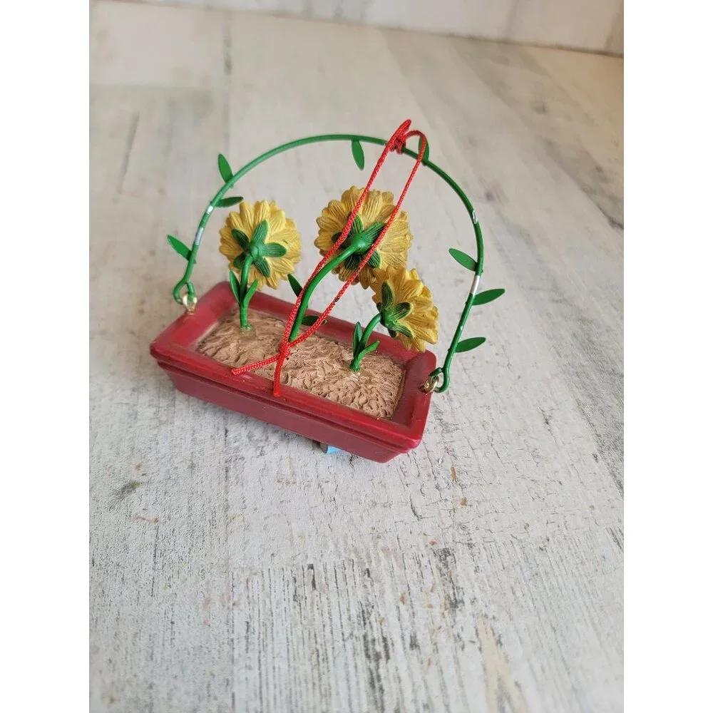 I dig gardening AS IS‎ unique sunflower ornament Xmas flower plant